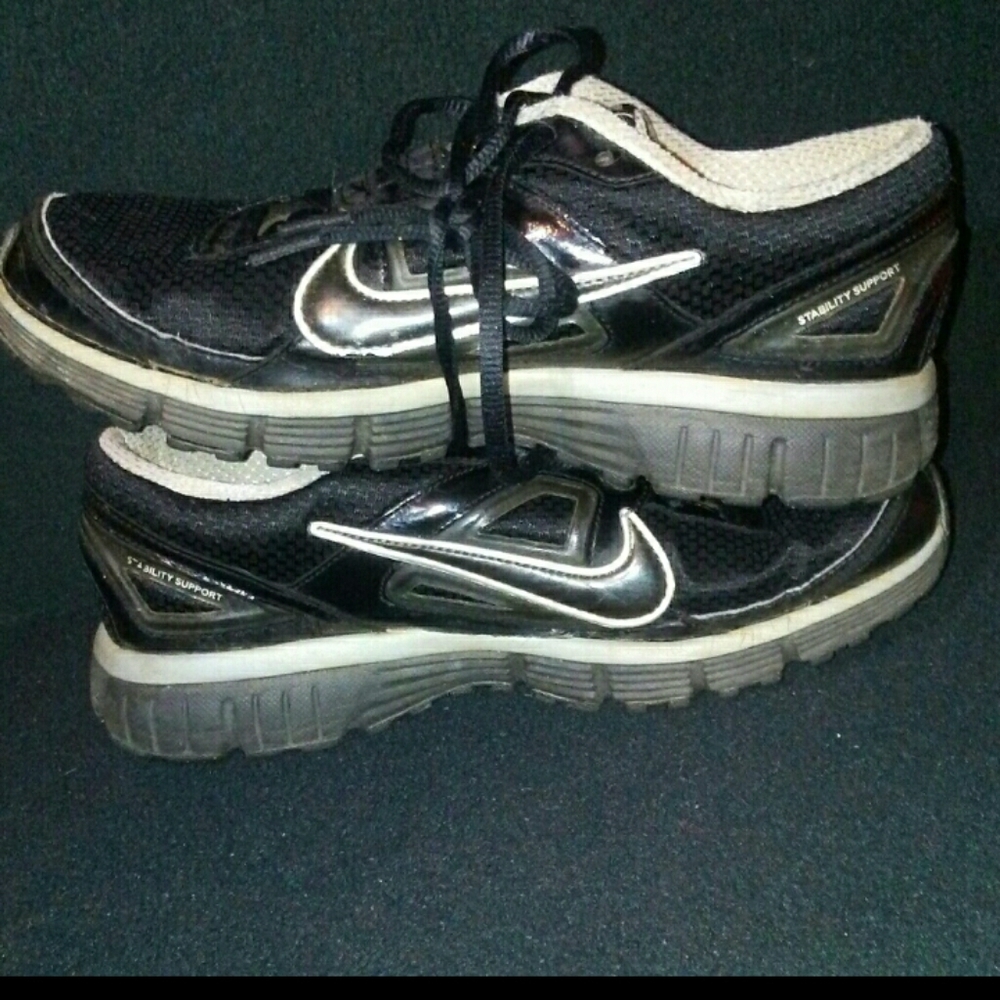 Nike Dual Fusion (Women) size 9